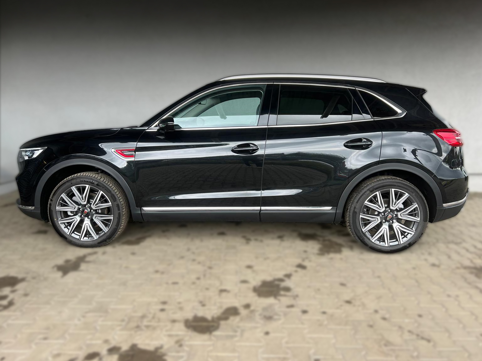 Hongqi HS5